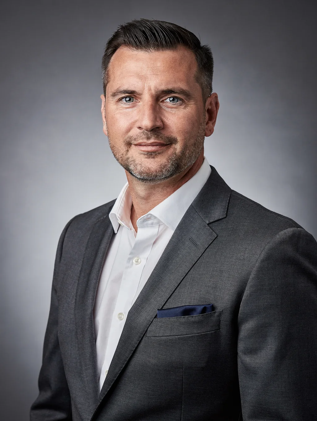 Portrait of Marcus Thorne, Lead of Digital Publication, clean and professional